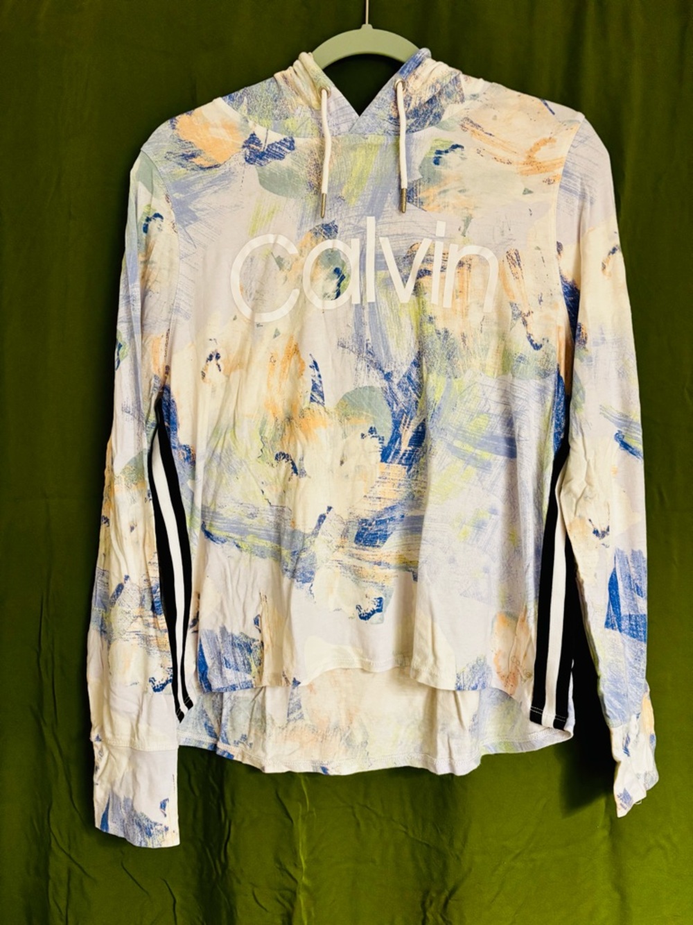 🎨 Calvin Klein Hoodie 🎨
